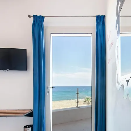 B&B Triangolo Bed and breakfast Torre Suda
